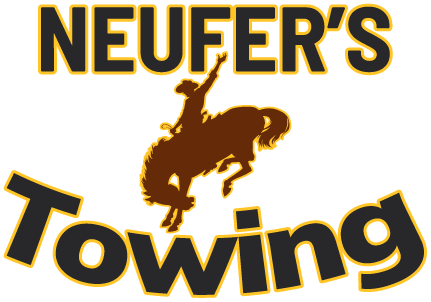 Neufer's Towing Logo